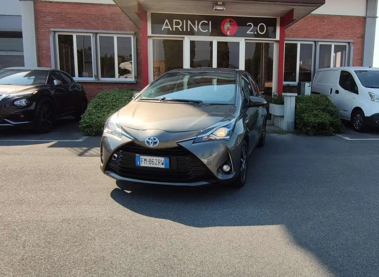 Photo 1 : Toyota Yaris 2018 Hybrid