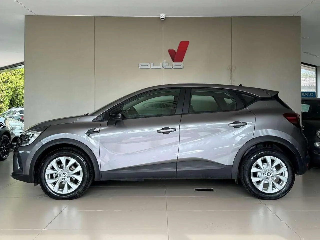 Photo 1 : Renault Captur 2021 Petrol