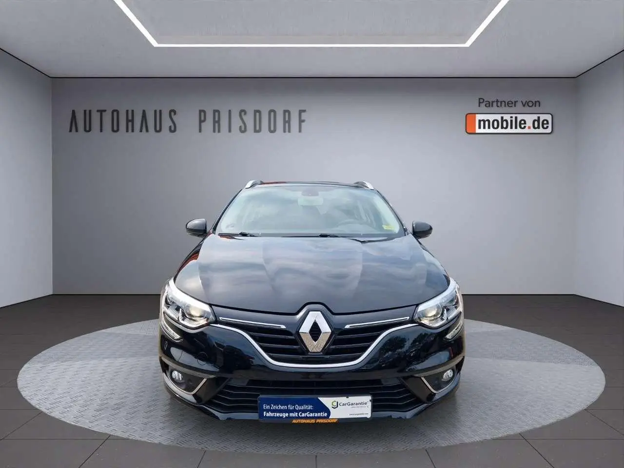 Photo 1 : Renault Megane 2017 Petrol