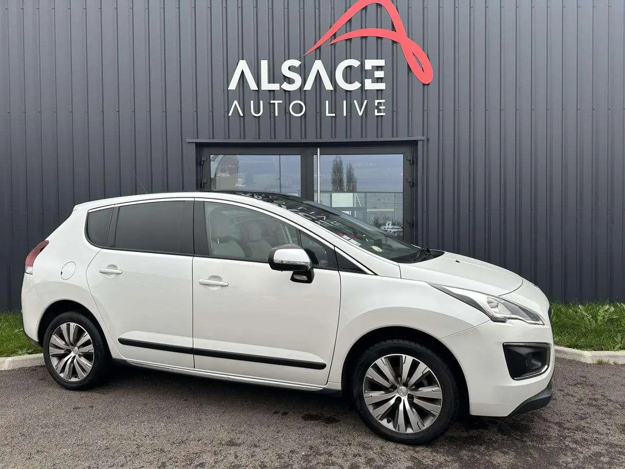 Photo 1 : Peugeot 3008 2015 Diesel