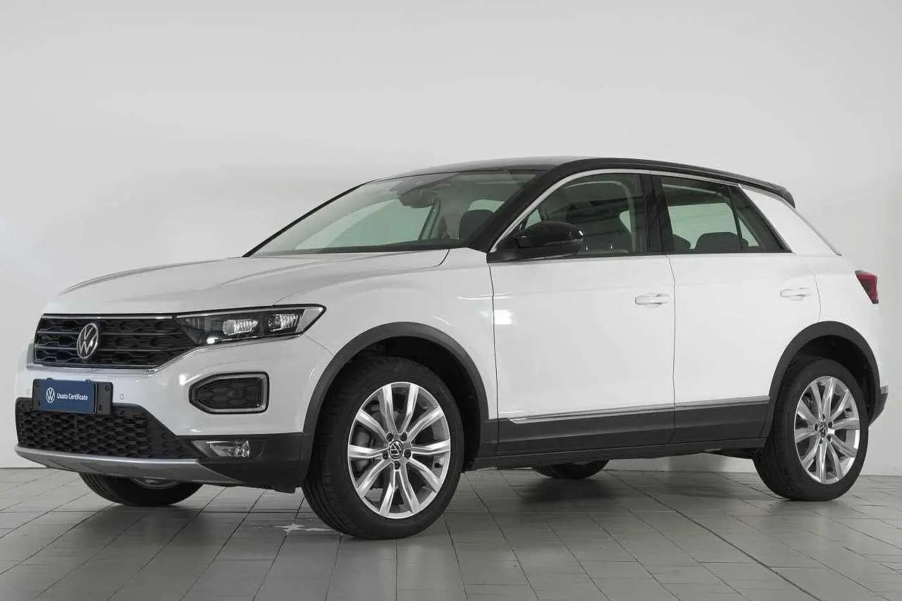 Photo 1 : Volkswagen T-roc 2021 Essence