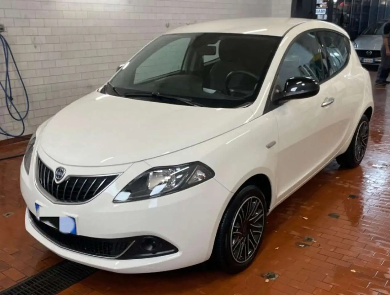 Photo 1 : Lancia Ypsilon 2023 Hybride