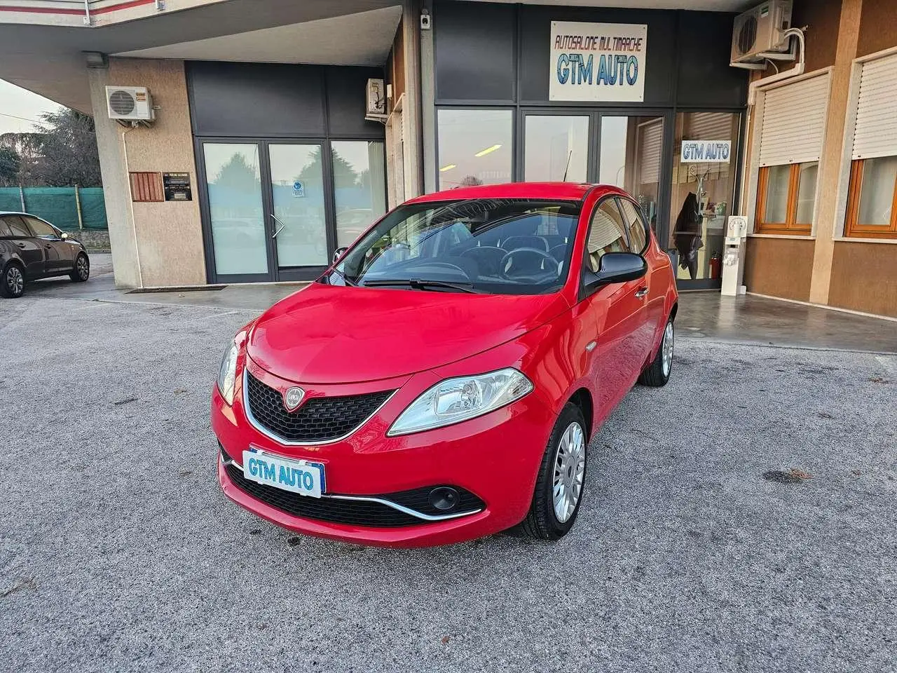 Photo 1 : Lancia Ypsilon 2017 Essence