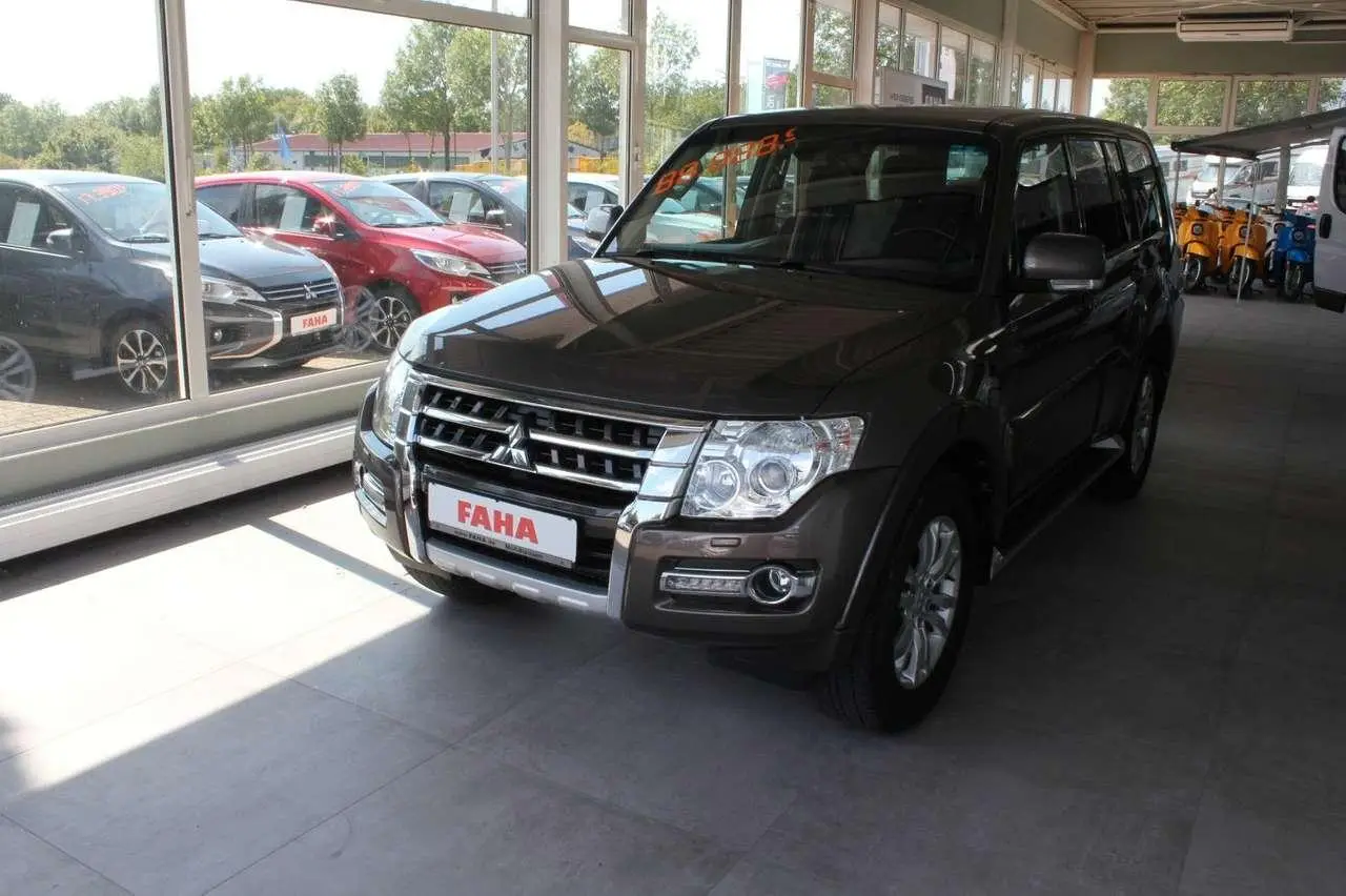 Photo 1 : Mitsubishi Pajero 2017 Diesel