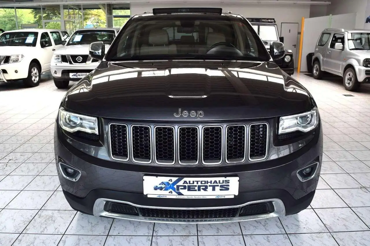 Photo 1 : Jeep Grand Cherokee 2015 Essence