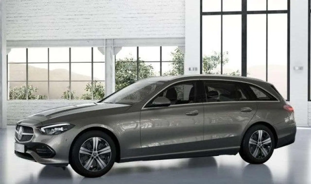 Photo 1 : Mercedes-benz Classe C 2023 Essence