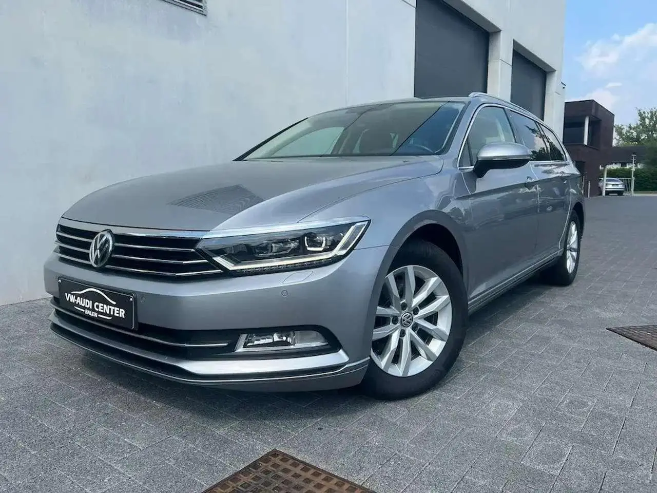 Photo 1 : Volkswagen Passat 2019 Diesel