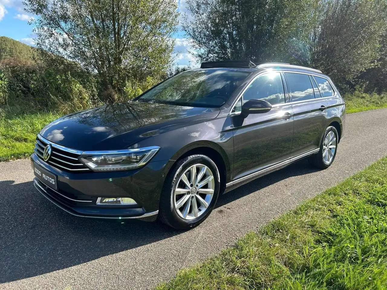 Photo 1 : Volkswagen Passat 2018 Petrol