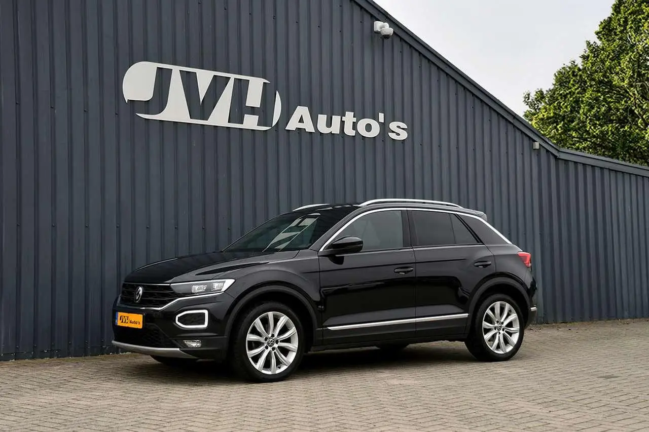 Photo 1 : Volkswagen T-roc 2021 Essence