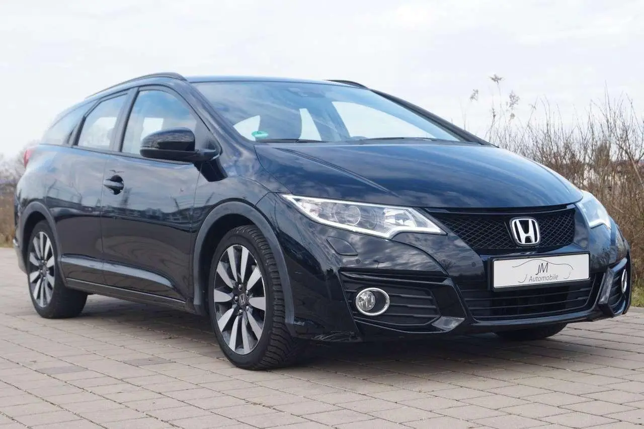 Photo 1 : Honda Civic 2015 Essence