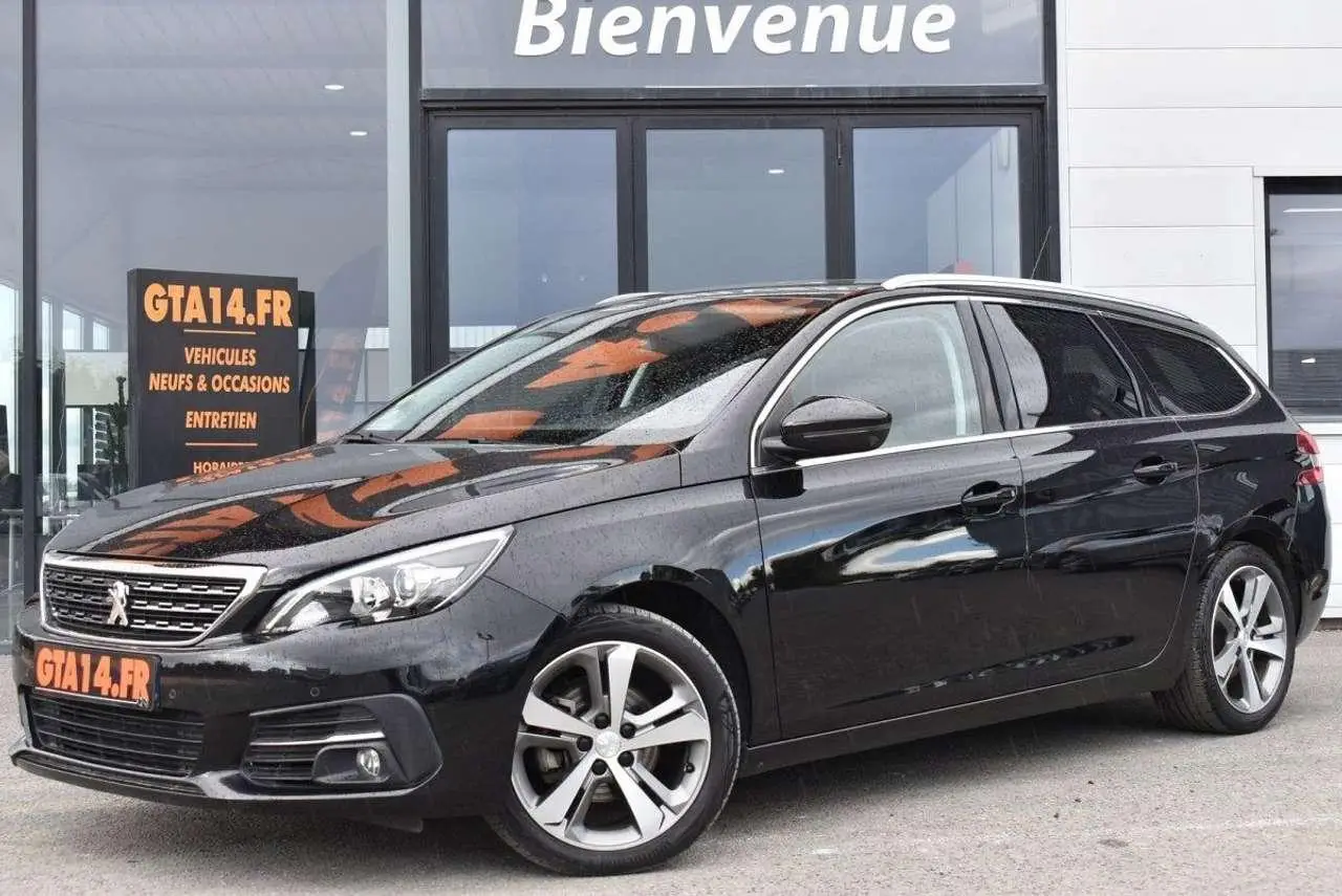 Photo 1 : Peugeot 308 2020 Diesel