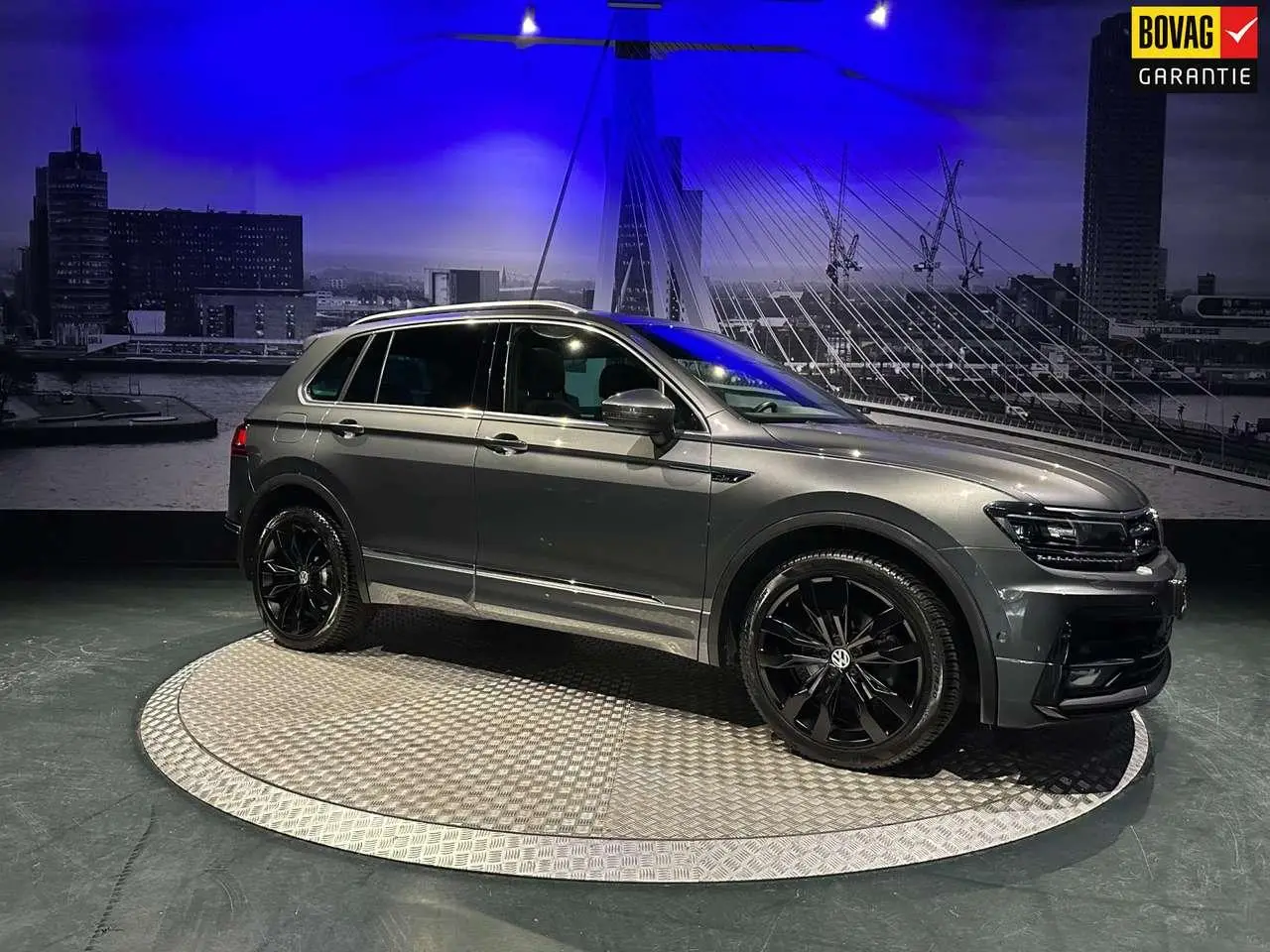 Photo 1 : Volkswagen Tiguan 2018 Essence