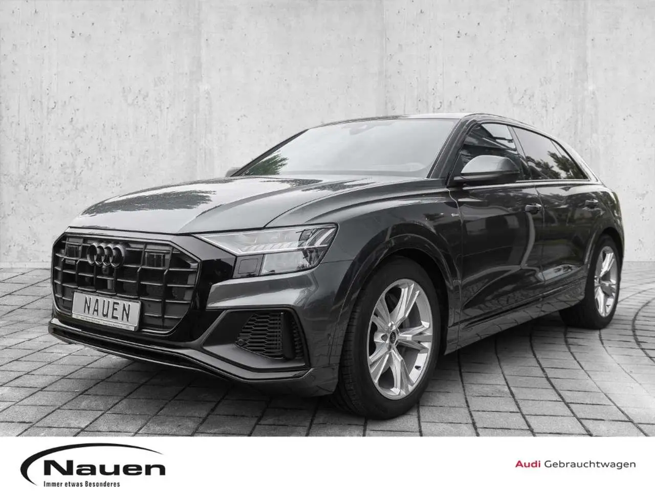 Photo 1 : Audi Q8 2023 Hybride