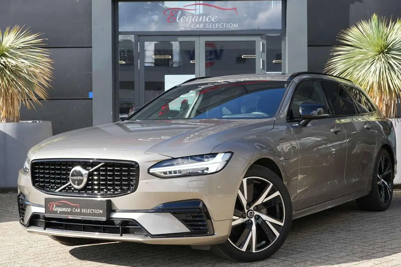 Photo 1 : Volvo V90 2020 Hybride