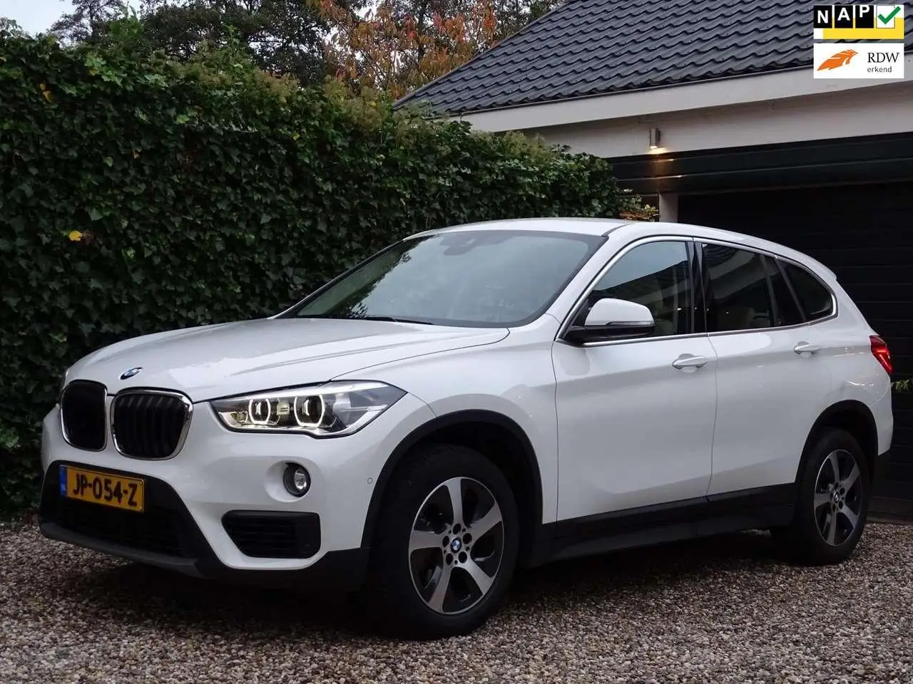 Photo 1 : Bmw X1 2016 Petrol