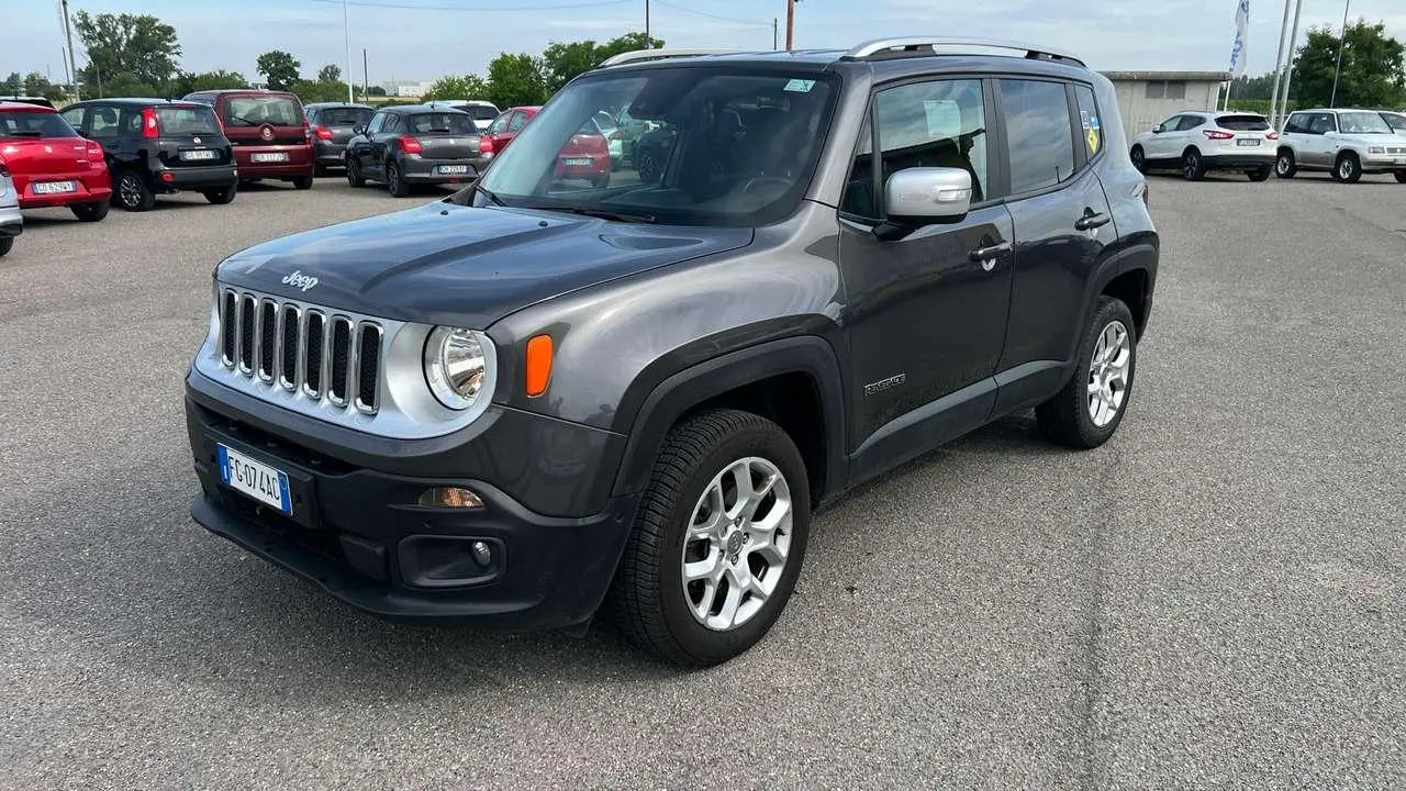 Photo 1 : Jeep Renegade 2016 Diesel