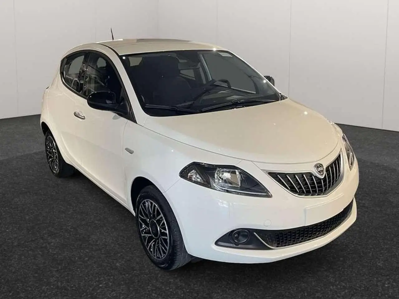 Photo 1 : Lancia Ypsilon 2024 Hybride