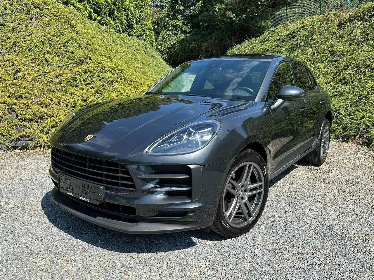 Photo 1 : Porsche Macan 2019 Petrol