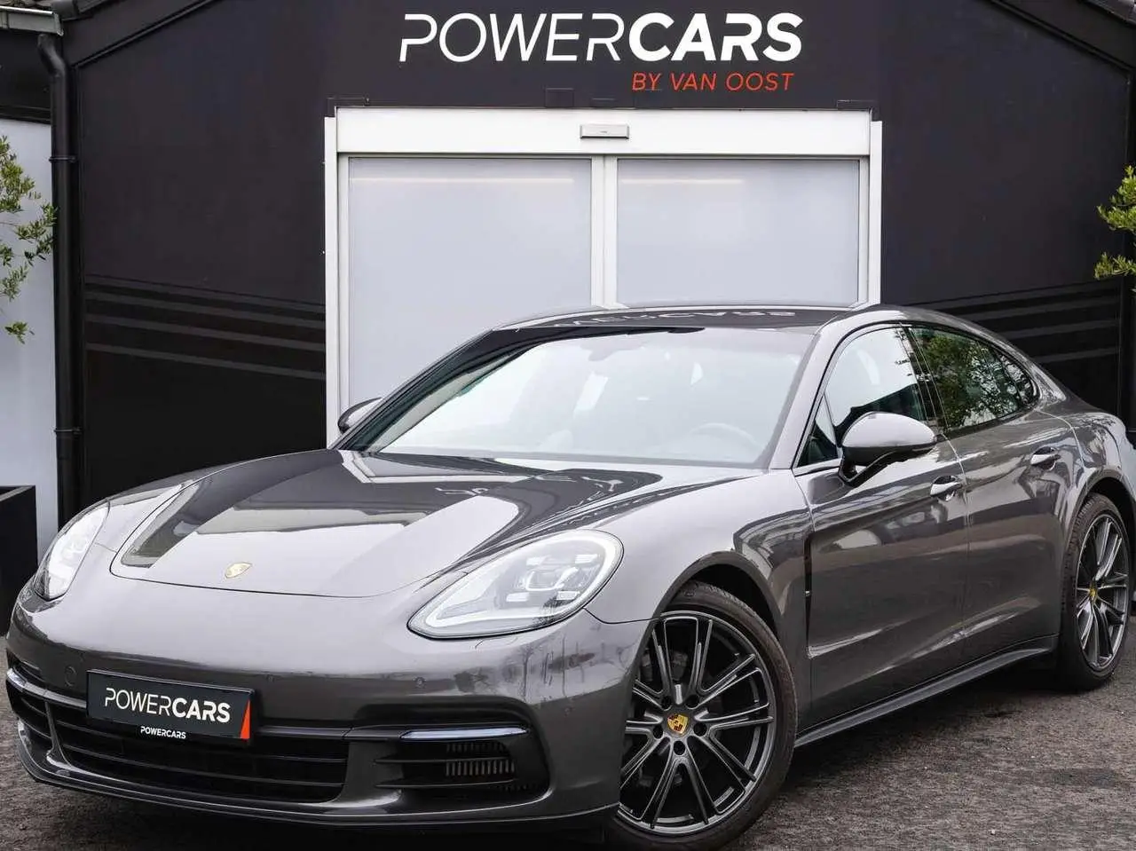 Photo 1 : Porsche Panamera 2018 Essence