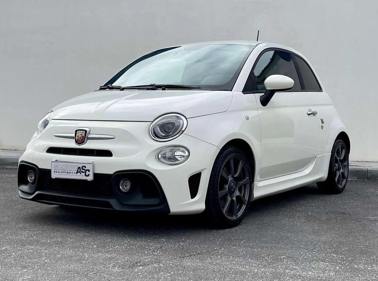 Photo 1 : Abarth 595 2016 Petrol