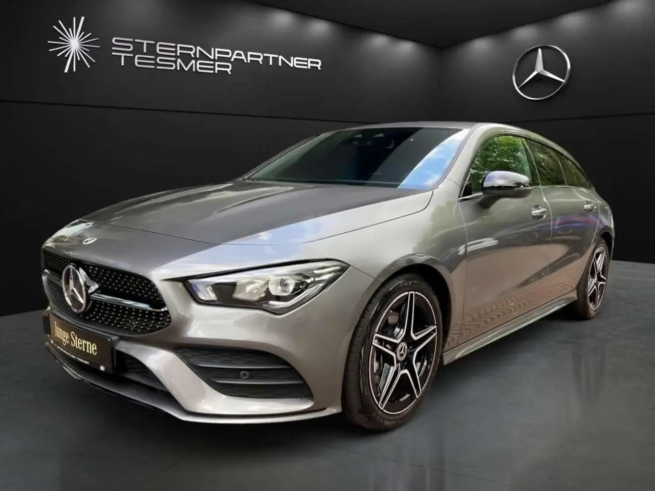 Photo 1 : Mercedes-benz Classe Cla 2023 Essence