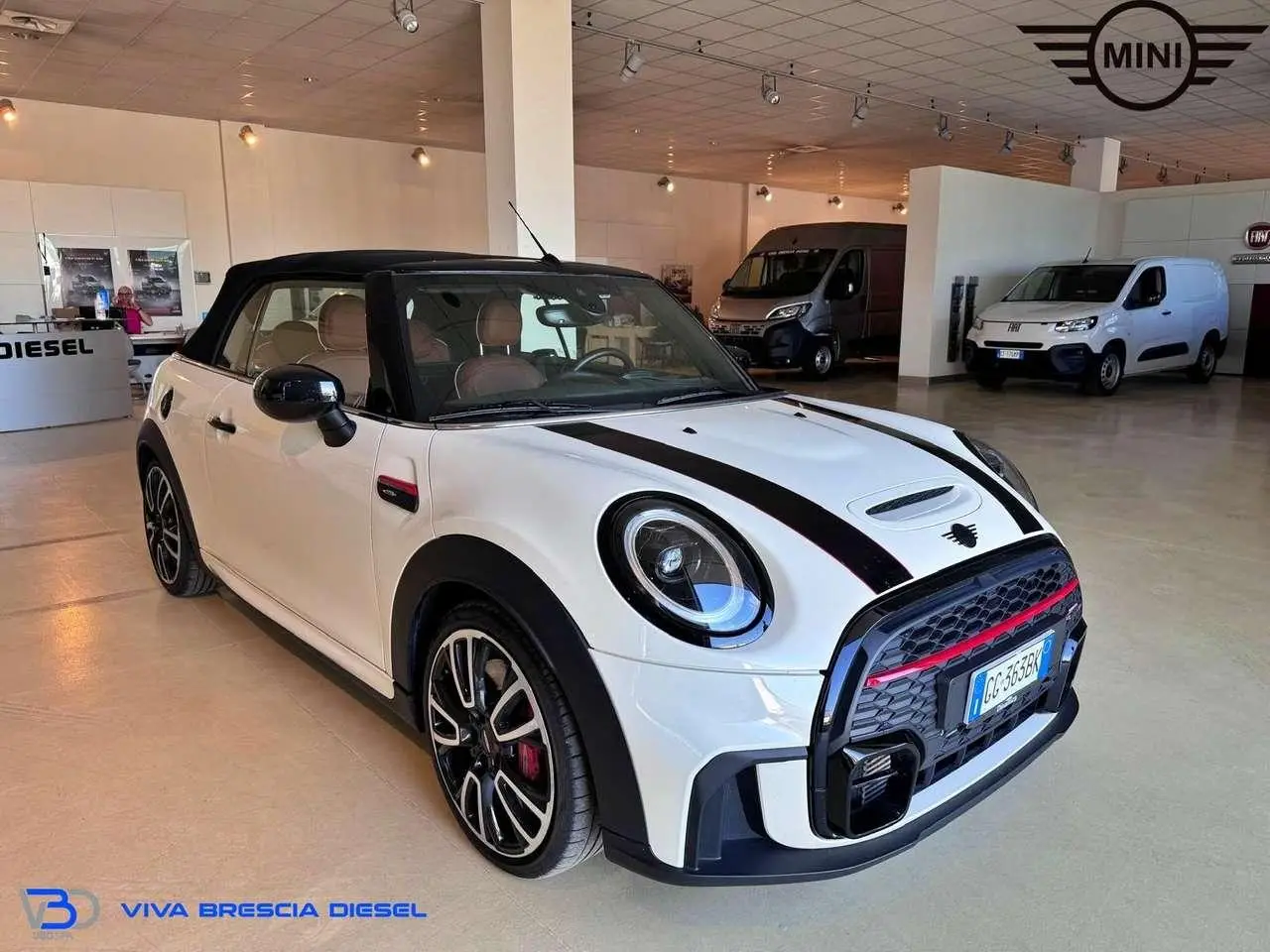 Photo 1 : Mini John Cooper Works 2021 Essence