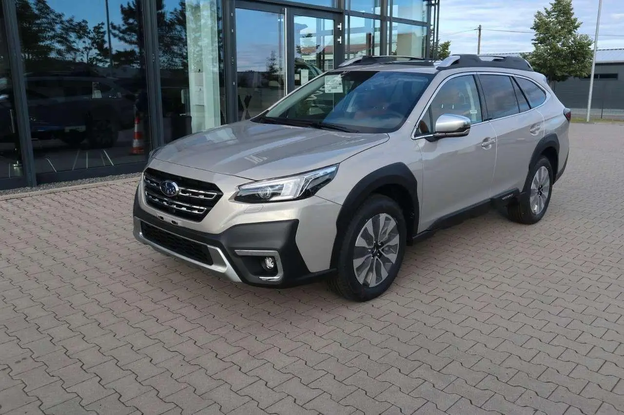 Photo 1 : Subaru Outback 2024 Petrol