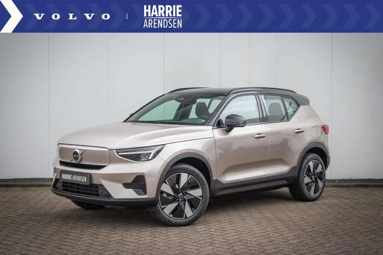 Photo 1 : Volvo Xc40 2024 Électrique