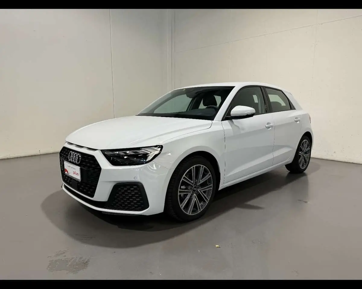 Photo 1 : Audi A1 2023 Petrol