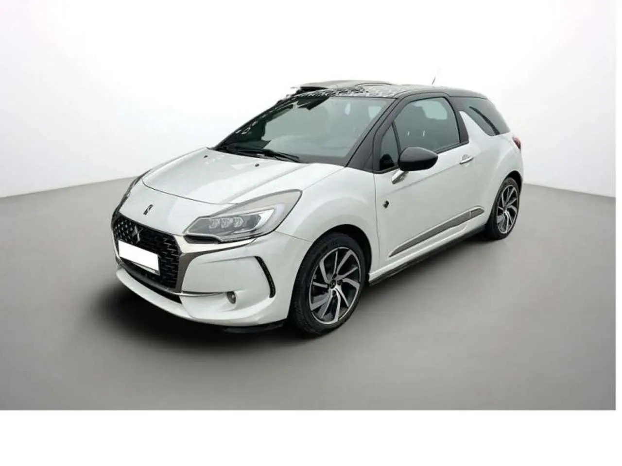 Photo 1 : Ds Automobiles Ds3 2019 Petrol