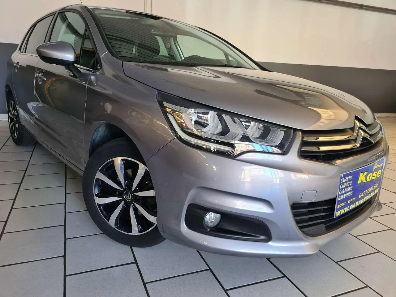 Photo 1 : Citroen C4 2018 Petrol