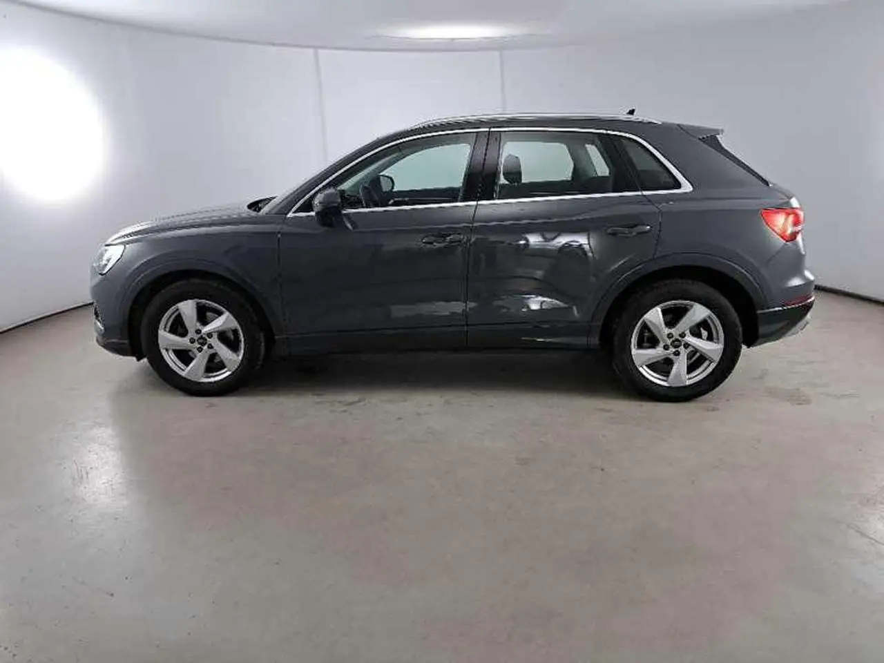 Photo 1 : Audi Q3 2021 Diesel