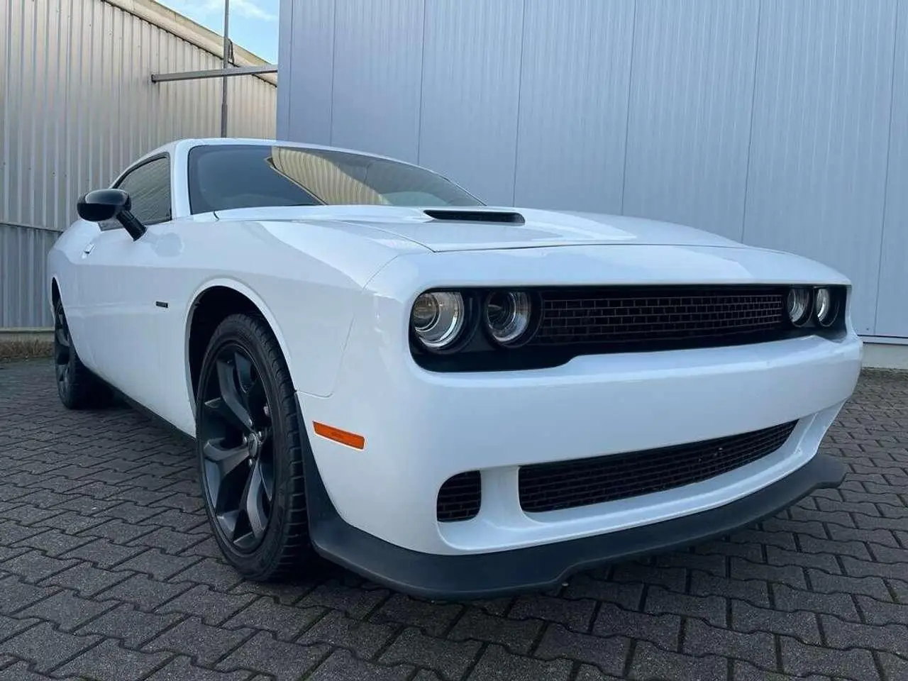 Photo 1 : Dodge Challenger 2019 Essence