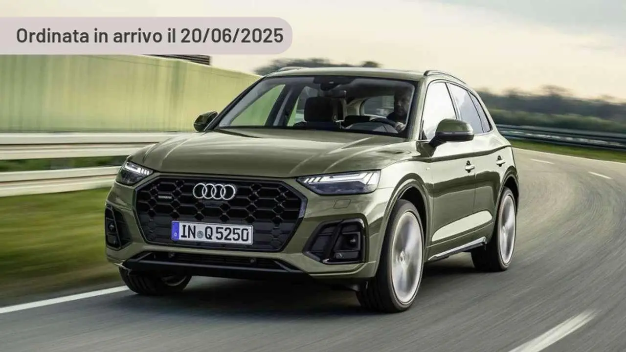 Photo 1 : Audi Q5 2024 Hybrid