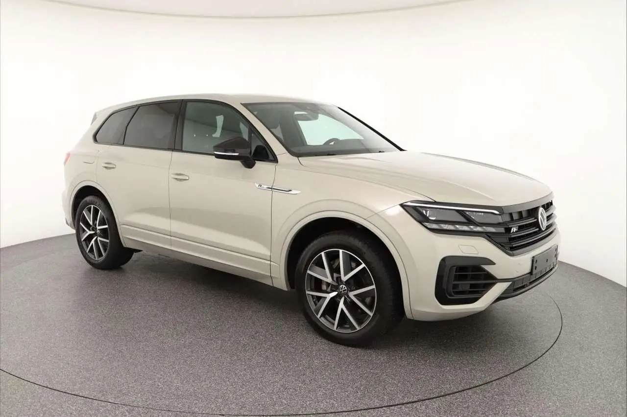 Photo 1 : Volkswagen Touareg 2021 Essence