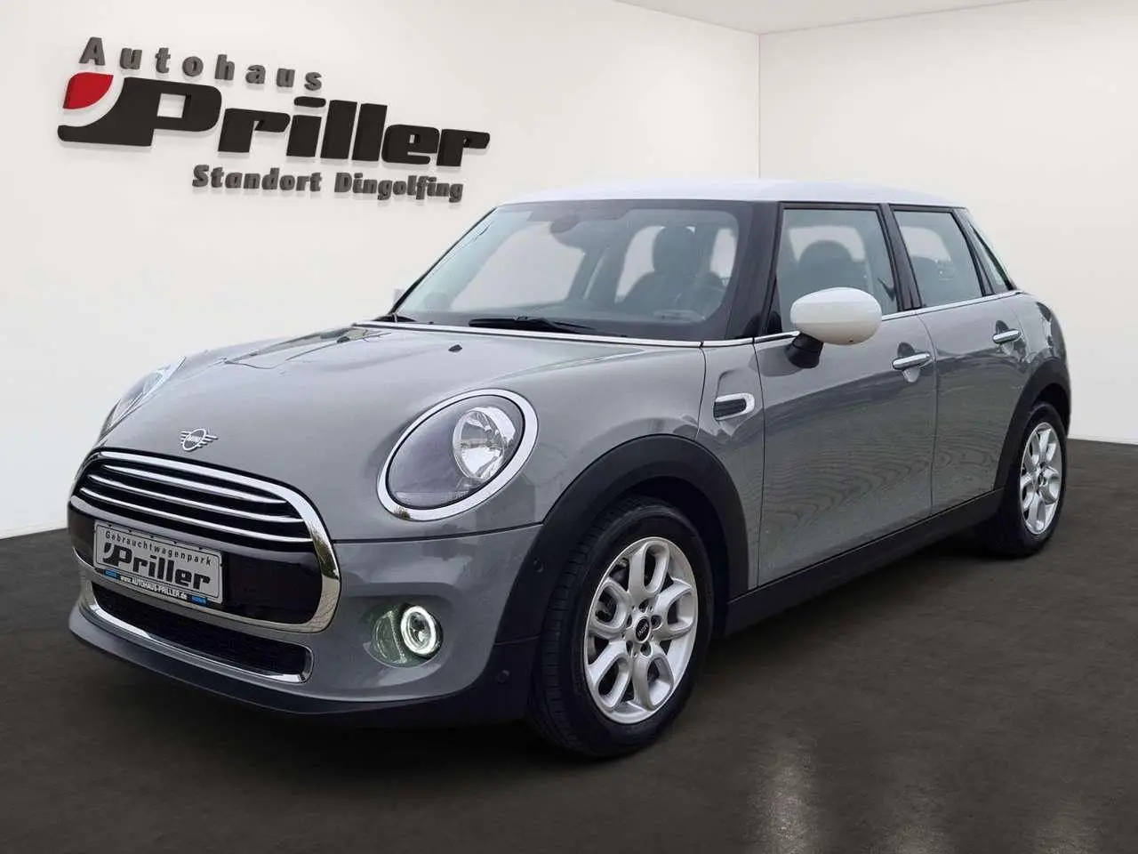 Photo 1 : Mini Cooper 2021 Petrol