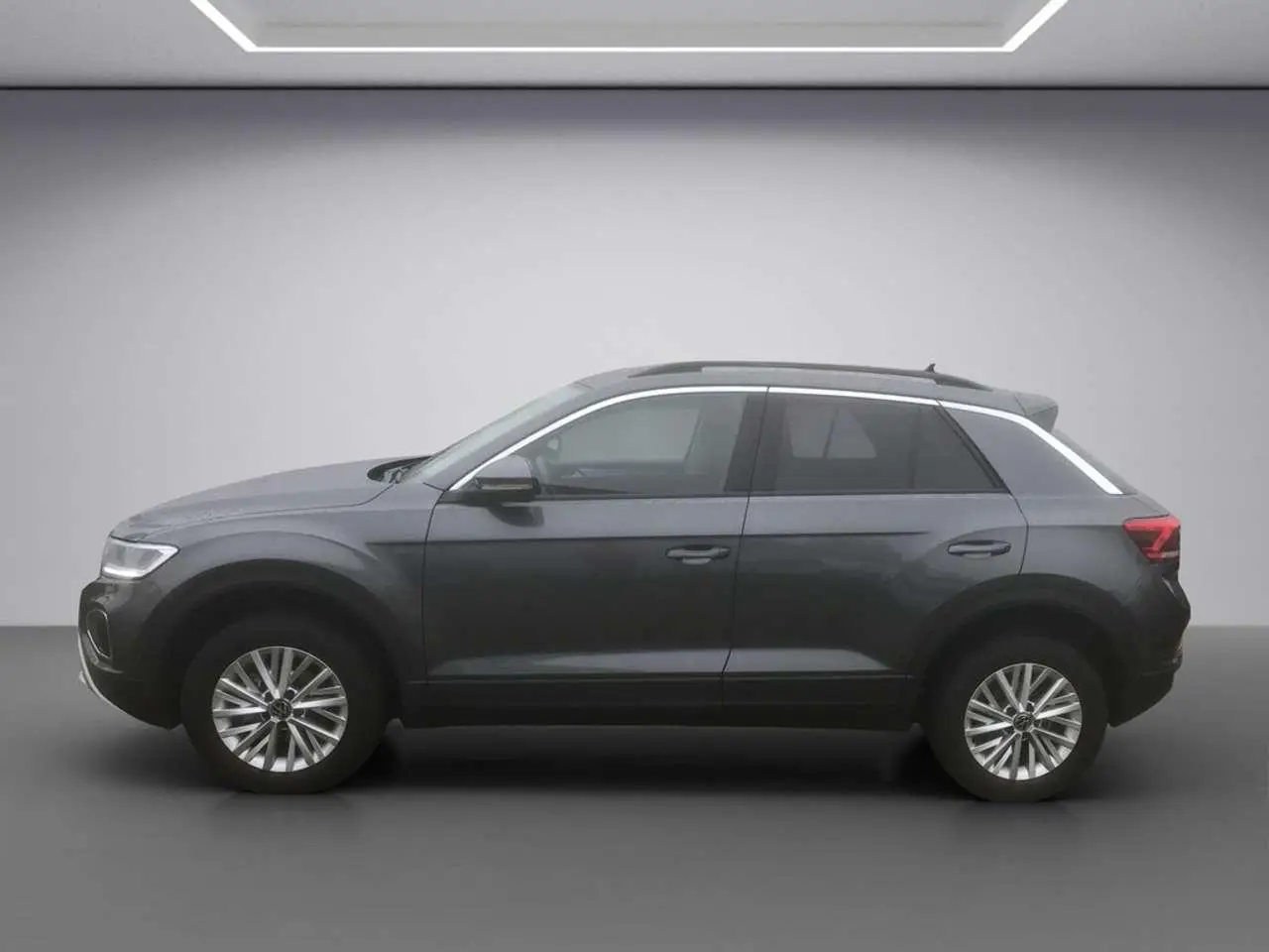 Photo 1 : Volkswagen T-roc 2023 Petrol