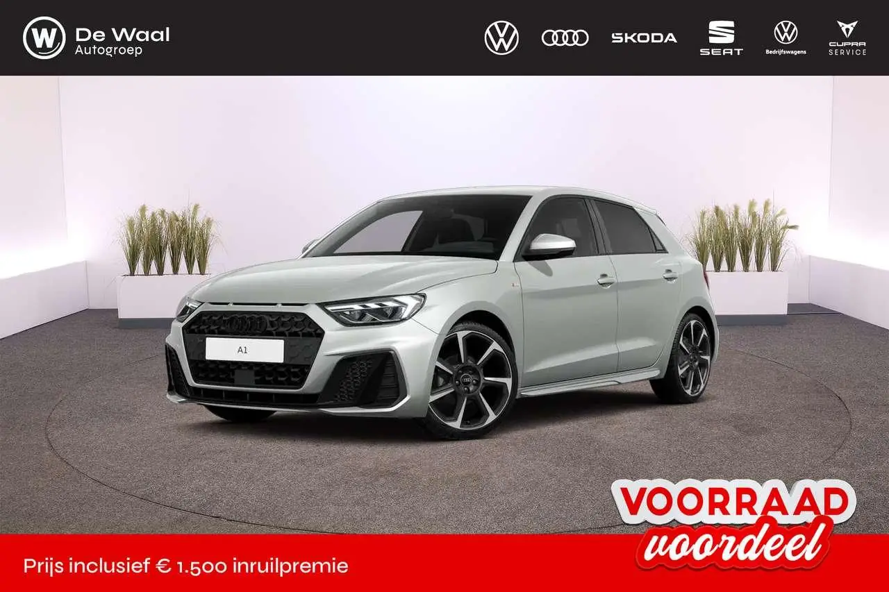 Photo 1 : Audi A1 2024 Essence