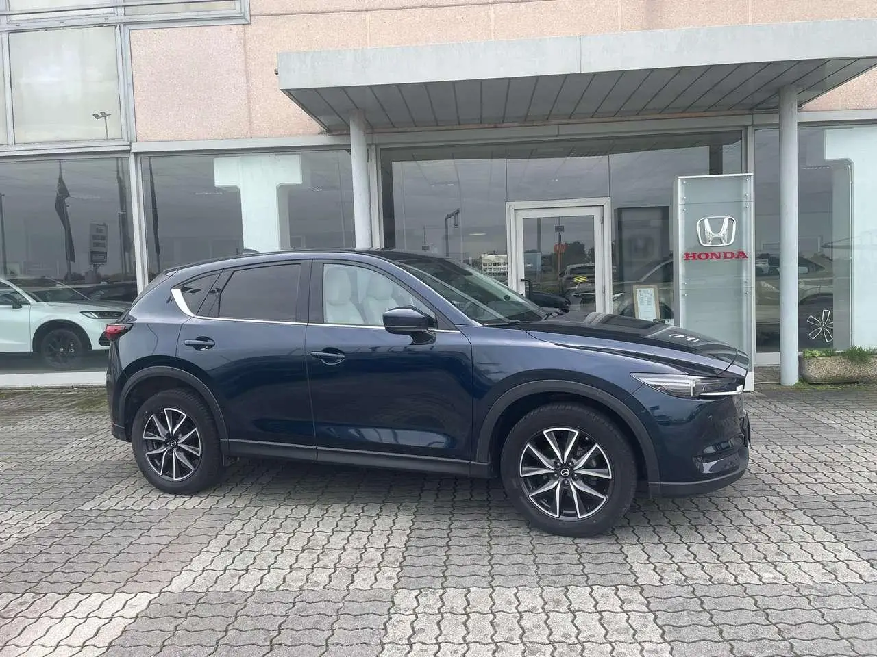 Photo 1 : Mazda Cx-5 2018 Petrol