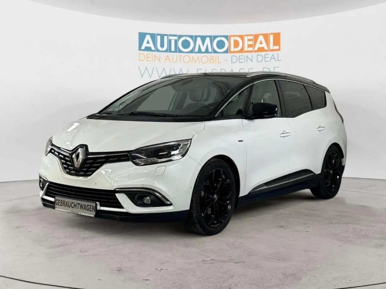 Photo 1 : Renault Grand Scenic 2020 Essence