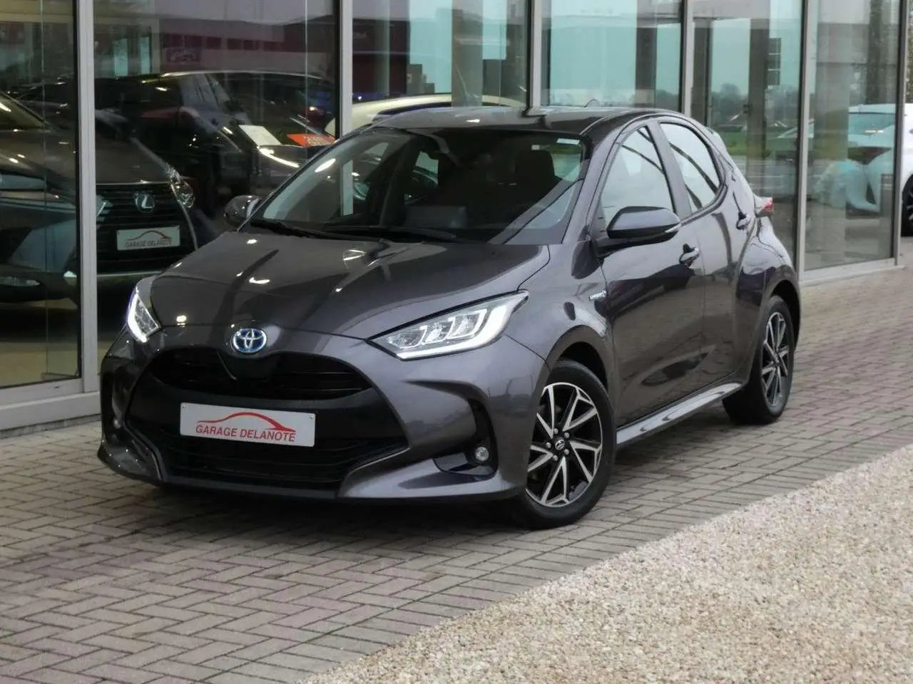 Photo 1 : Toyota Yaris 2021 Hybrid