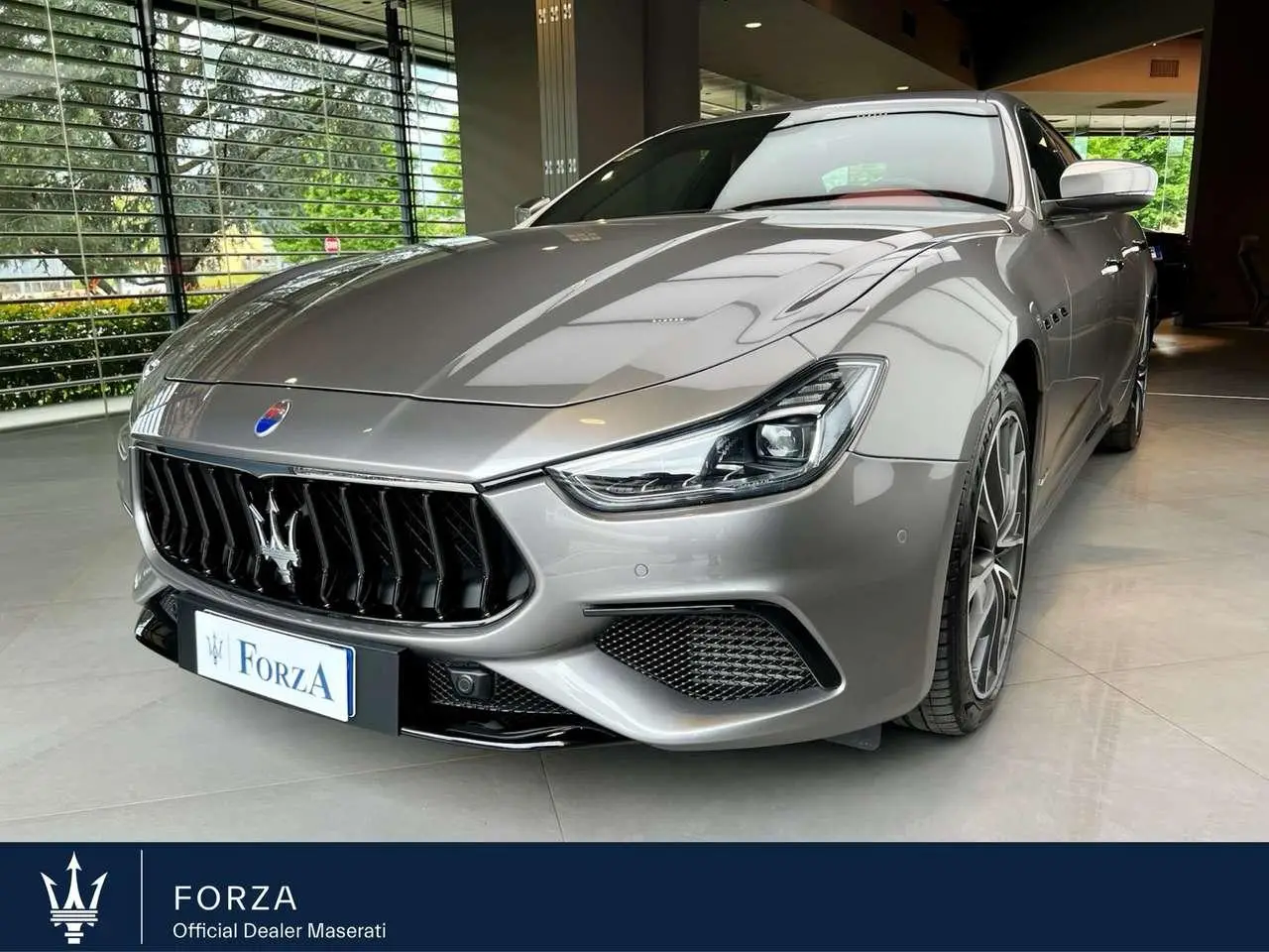 Photo 1 : Maserati Ghibli 2021 Petrol