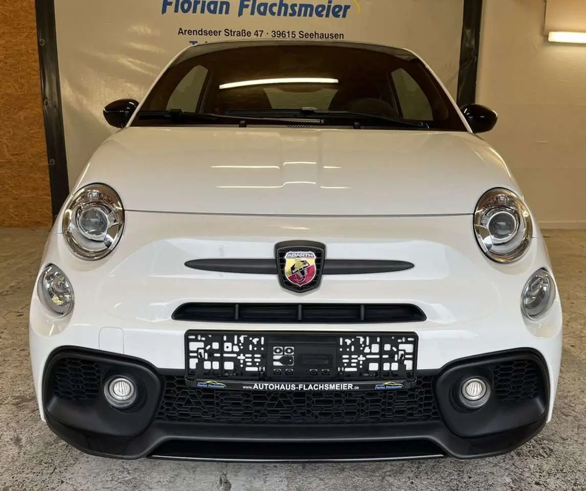 Photo 1 : Abarth 500 2019 Petrol