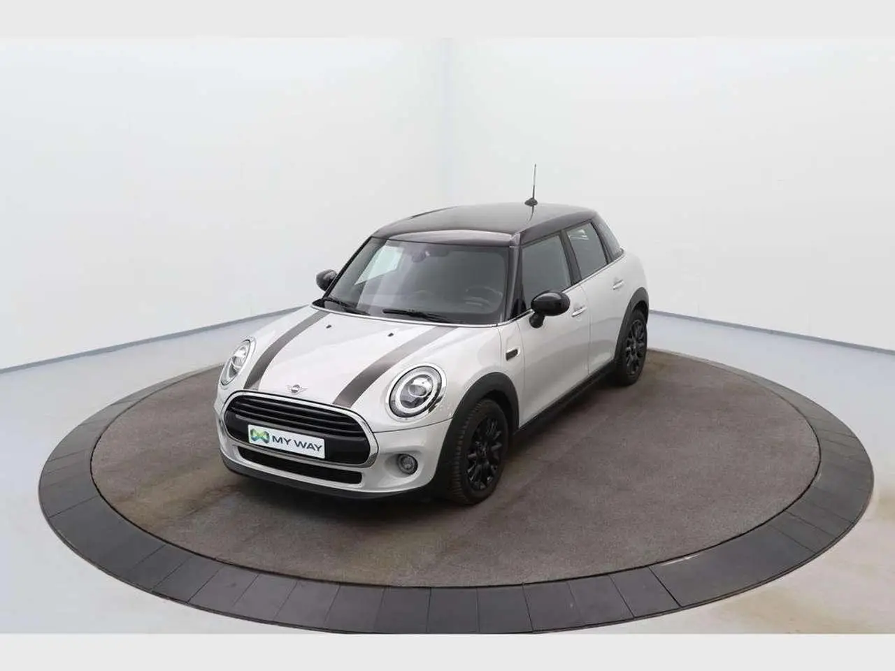 Photo 1 : Mini Cooper 2021 Petrol