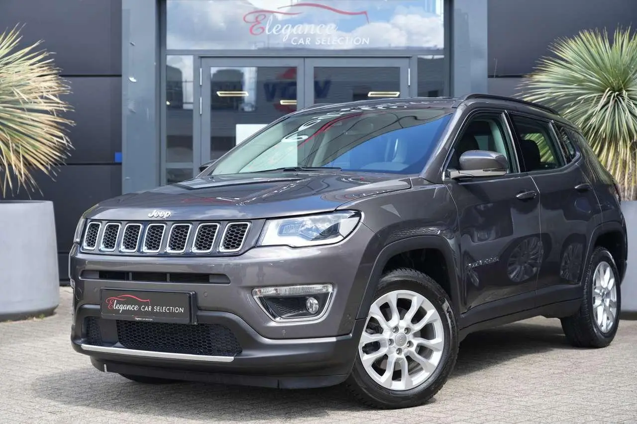 Photo 1 : Jeep Compass 2020 Petrol