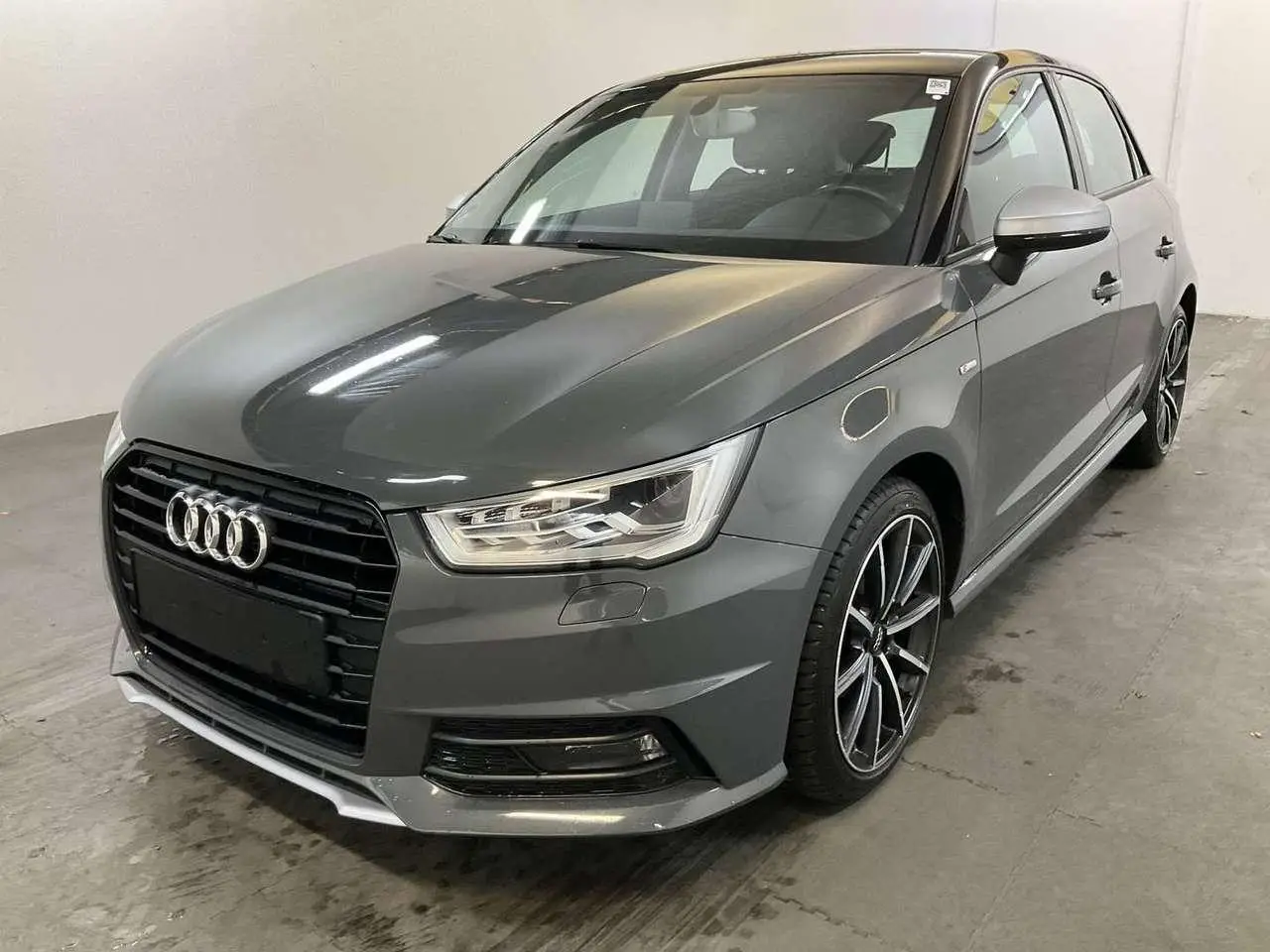 Photo 1 : Audi A1 2018 Petrol