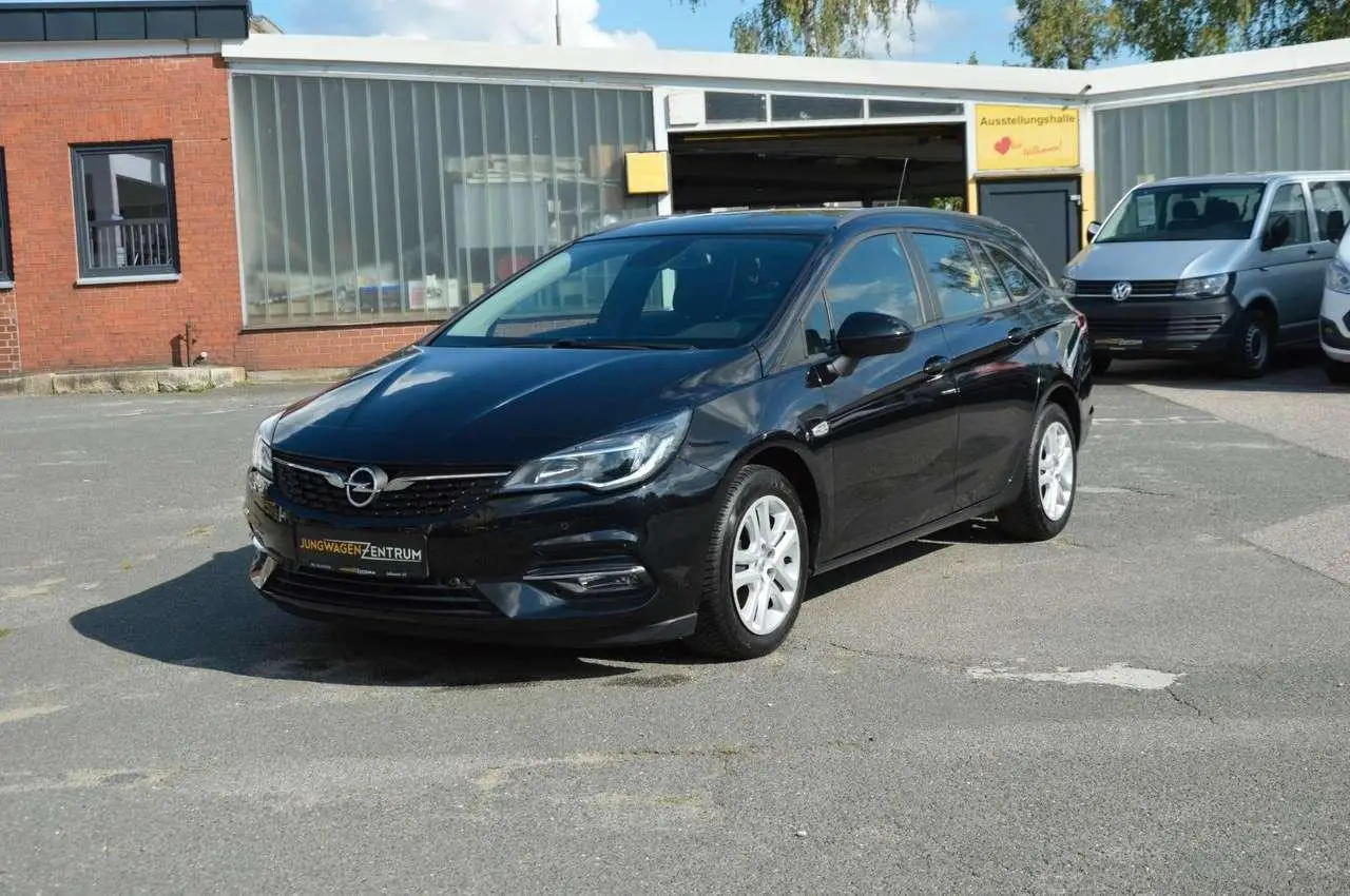 Photo 1 : Opel Astra 2020 Essence