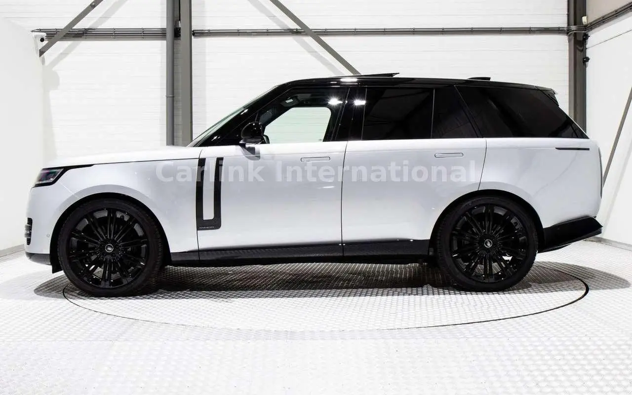 Photo 1 : Land Rover Range Rover 2024 Petrol