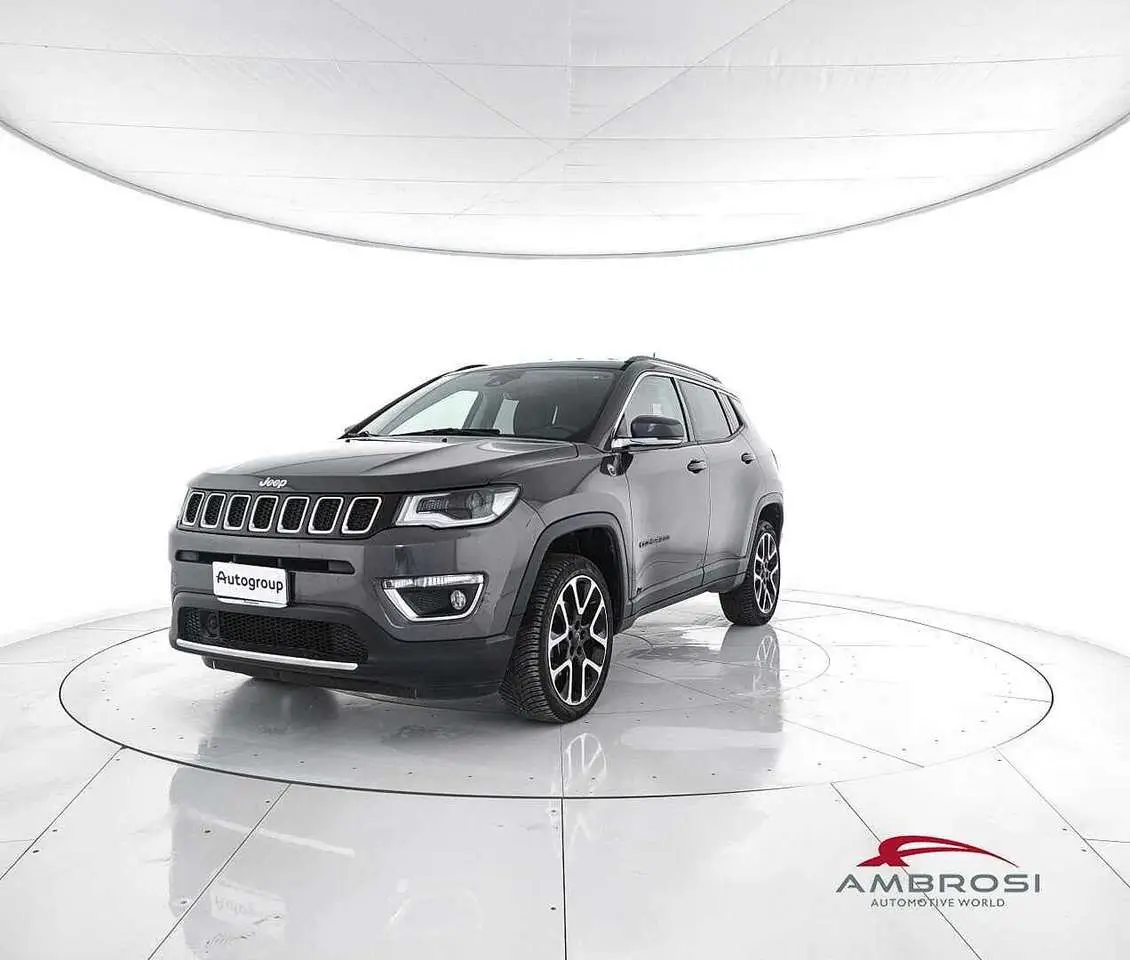 Photo 1 : Jeep Compass 2017 Diesel