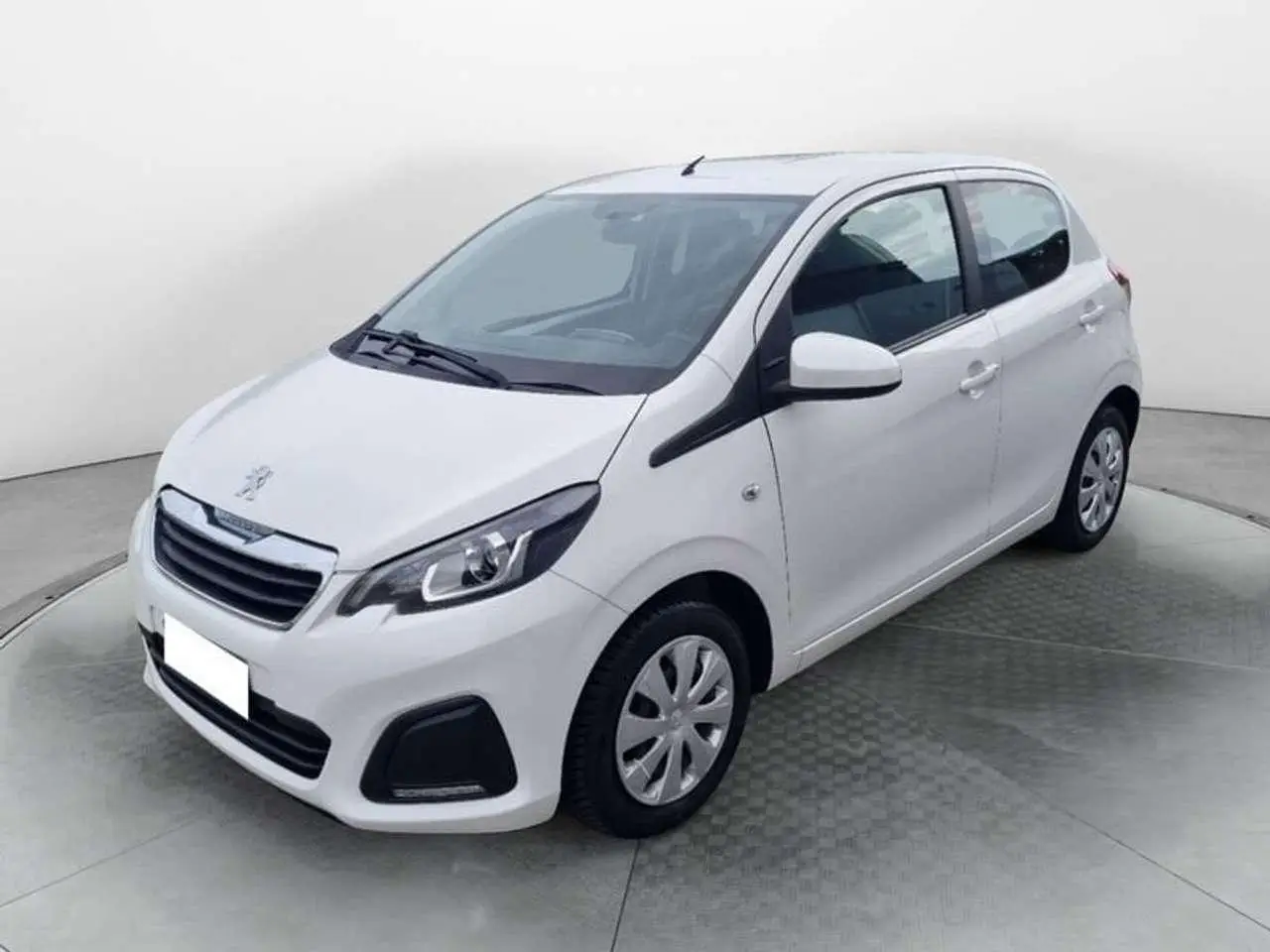 Photo 1 : Peugeot 108 2015 Essence